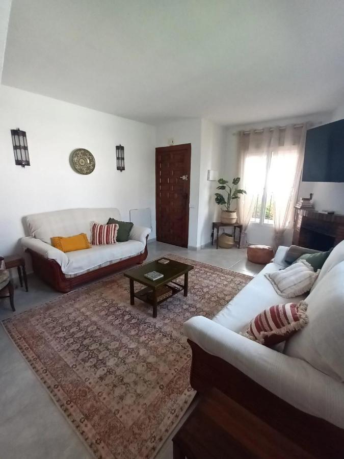 Вілла Nueva Nerja Pueblo Andaluz Casa Grafton Екстер'єр фото