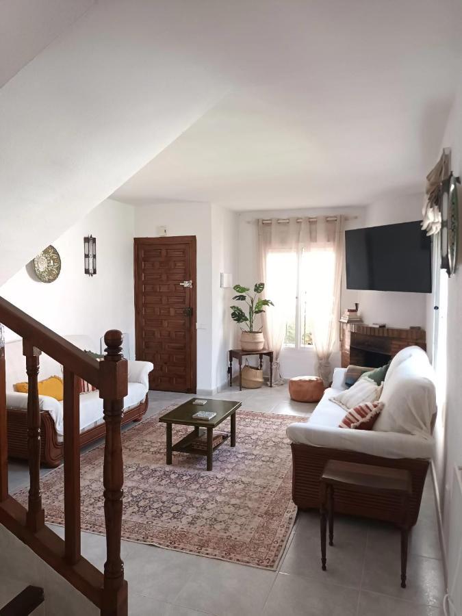 Вілла Nueva Nerja Pueblo Andaluz Casa Grafton Екстер'єр фото