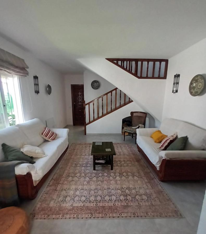 Вілла Nueva Nerja Pueblo Andaluz Casa Grafton Екстер'єр фото